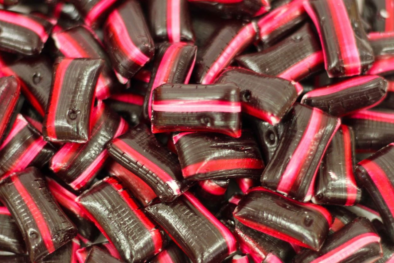 Mayceys 3 for 20c Lic Bonbons approx 275ct