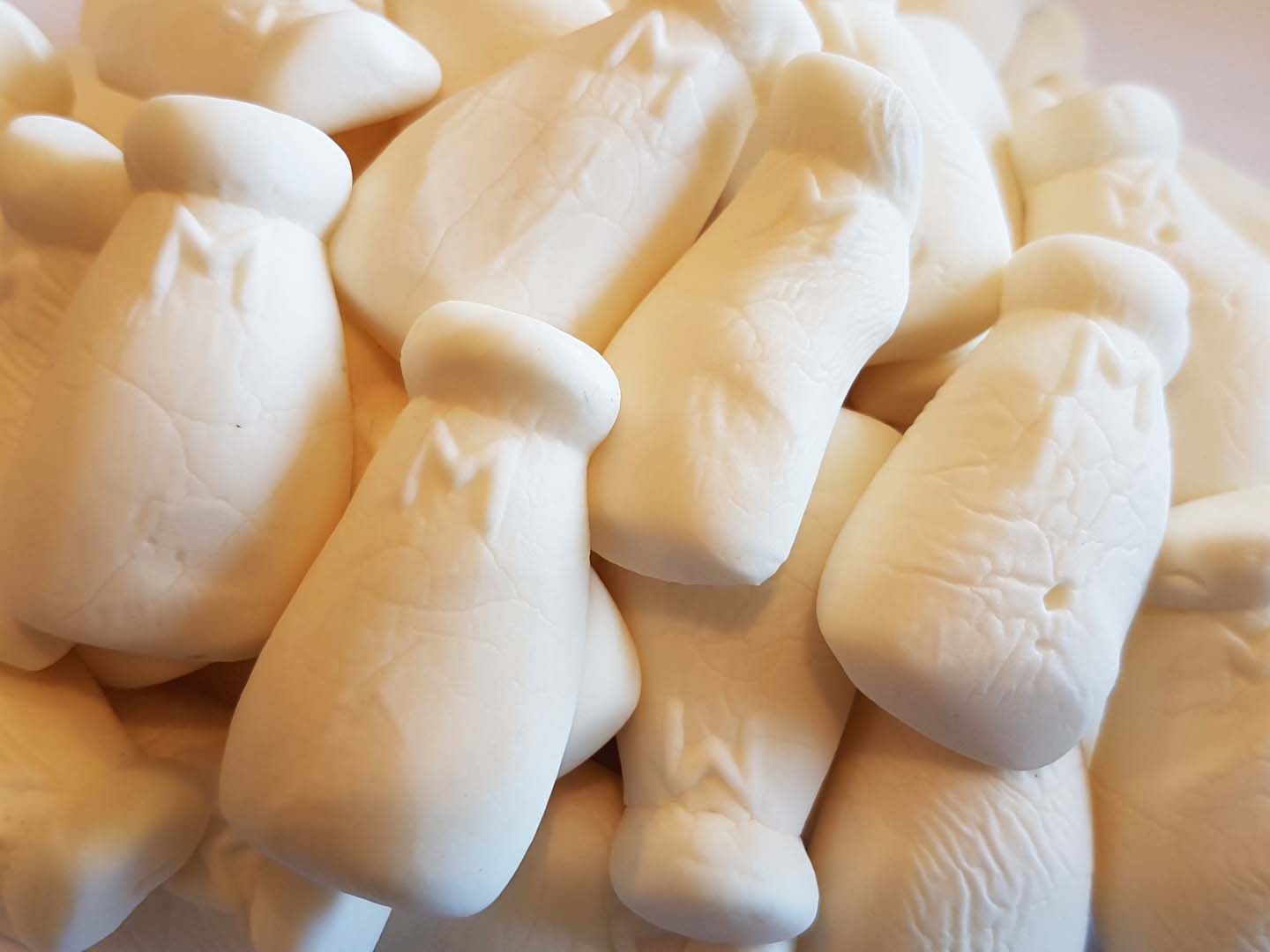Dragon 2kg Gummy Milk Bottles