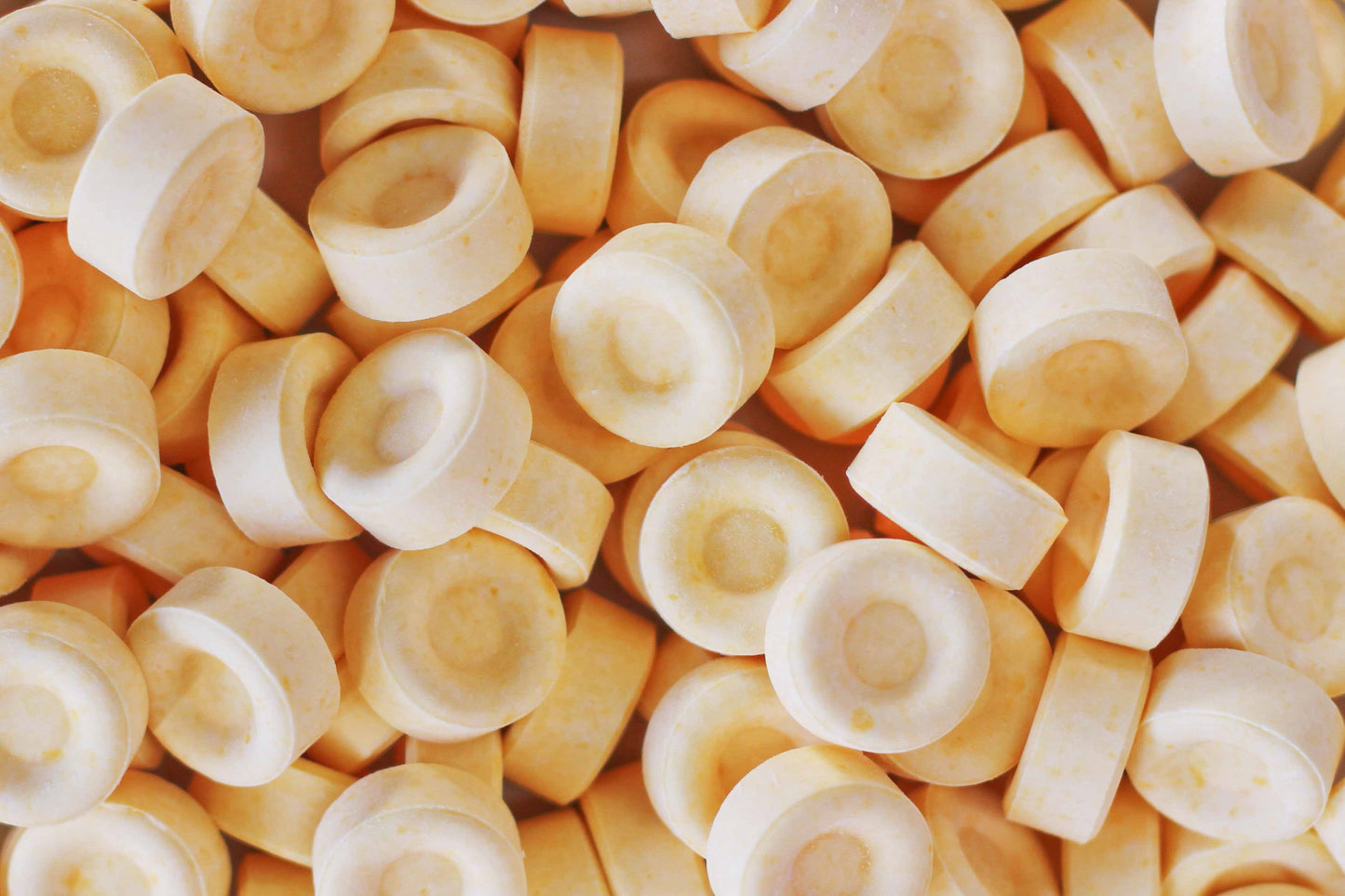 Mayceys 2c  Banana Dots approx 700ct